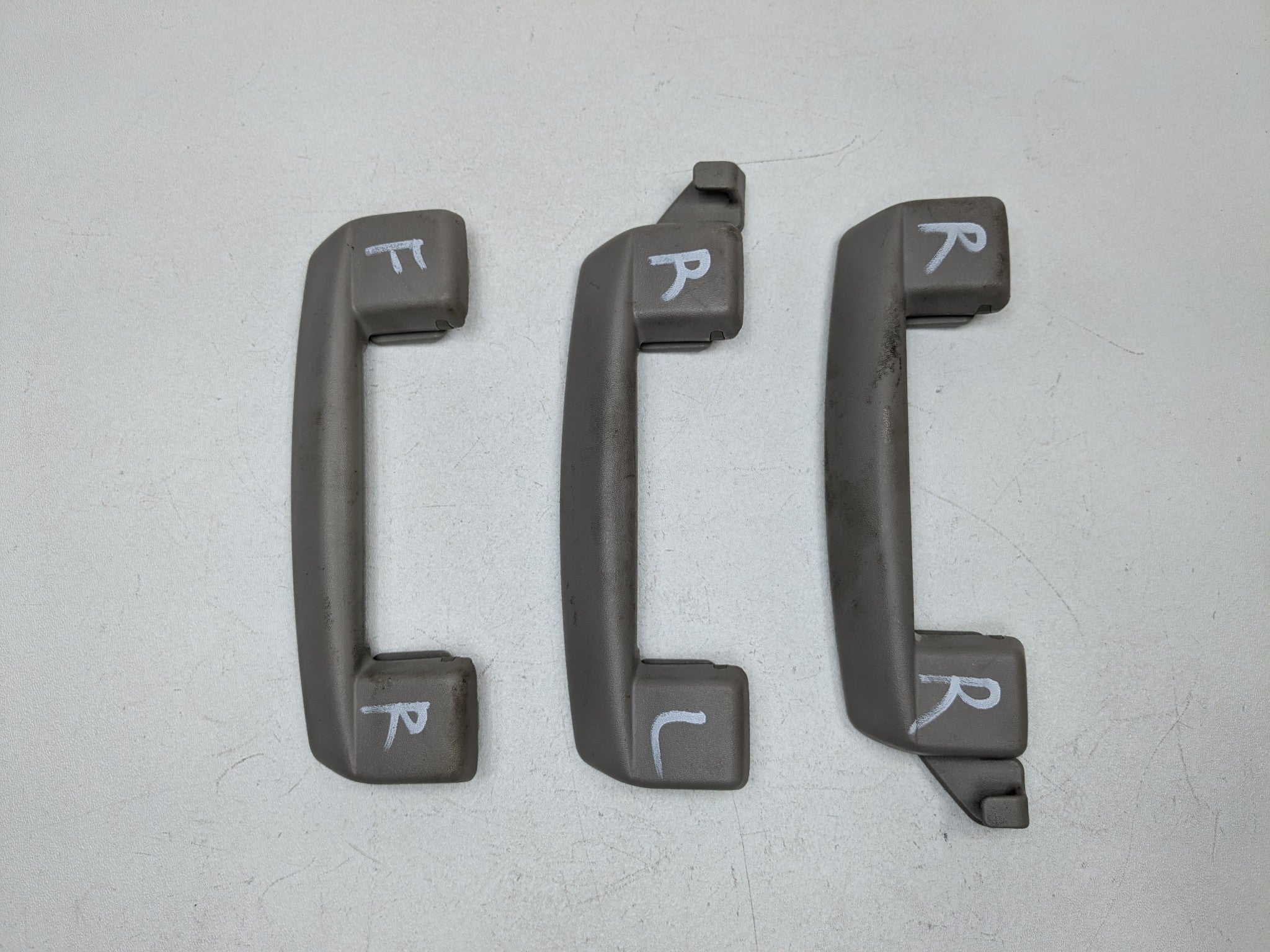 04 - 06 OEM NISSAN MAXIMA FRONT AND REAR INTERIOR OVERHEAD GRAB BAR HANDLE SET