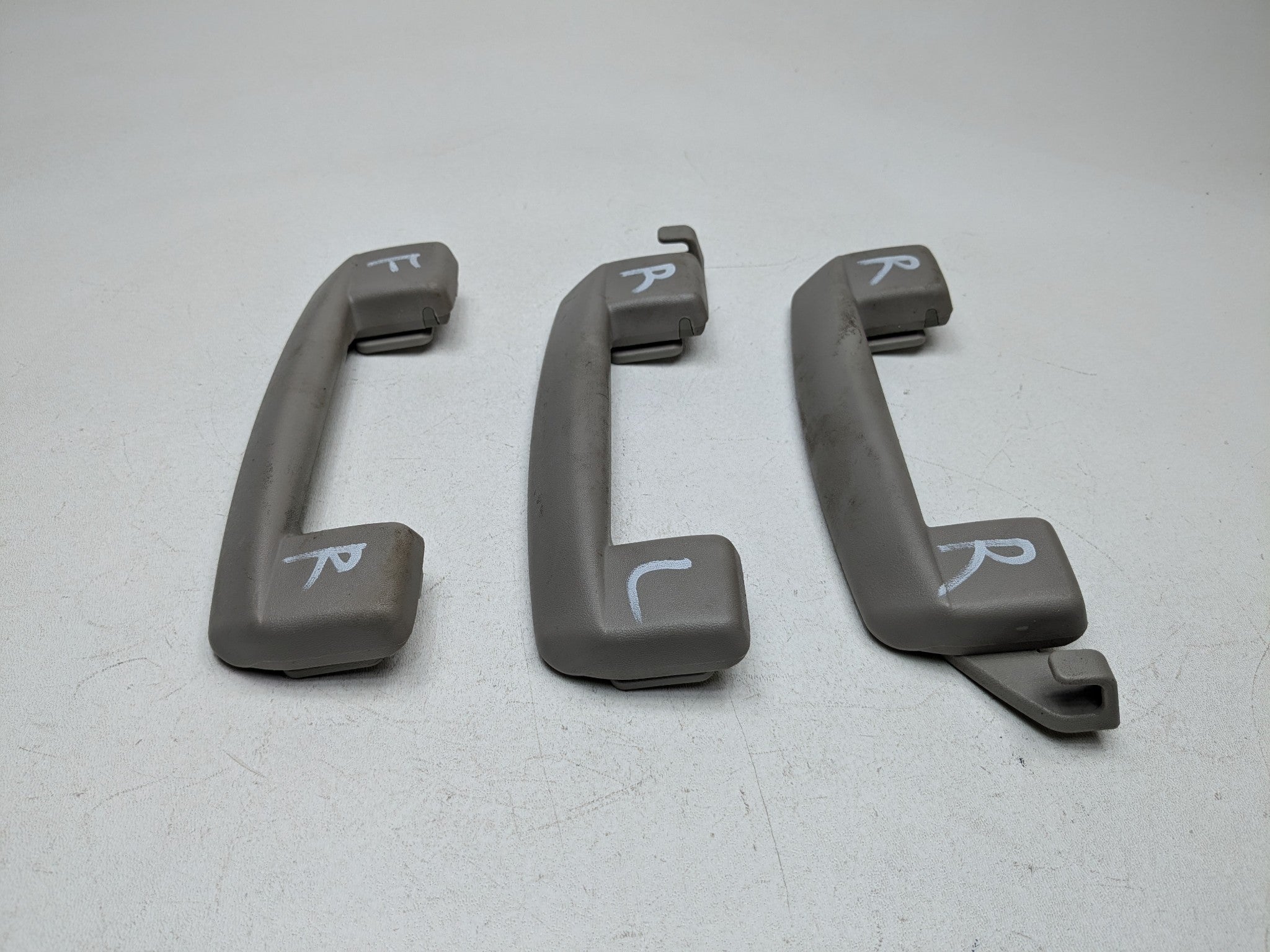 04 - 06 OEM NISSAN MAXIMA FRONT AND REAR INTERIOR OVERHEAD GRAB BAR HANDLE SET