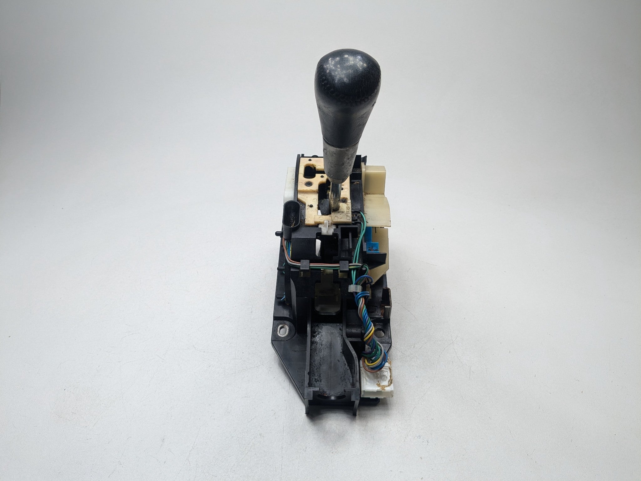 2004 - 2006 OEM NISSAN MAXIMA AUTOMATIC TRANSMISSION GEAR FLOOR SHIFTER LEVER