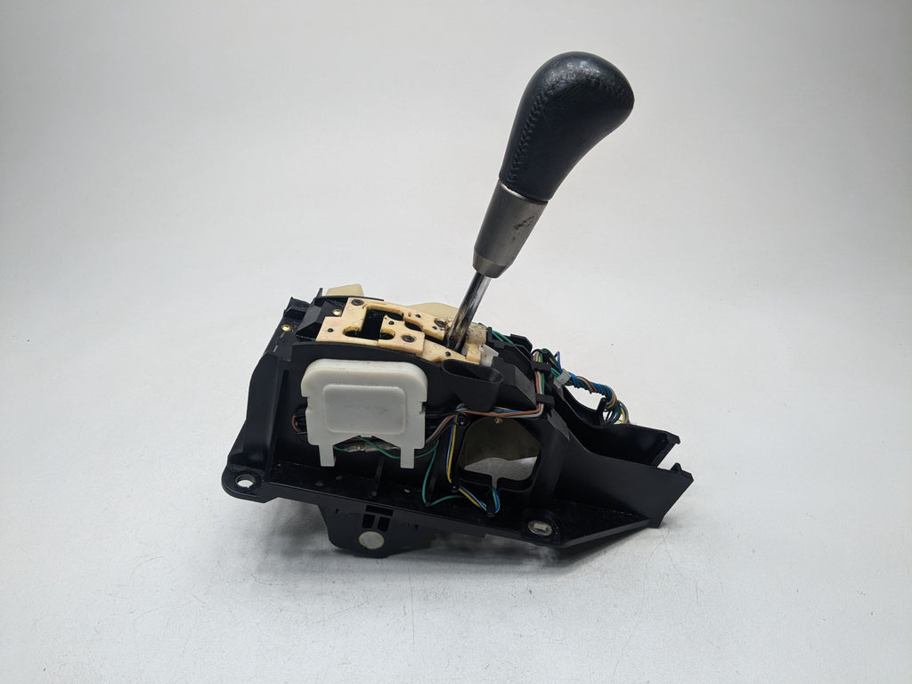 2004 - 2006 OEM NISSAN MAXIMA AUTOMATIC TRANSMISSION GEAR FLOOR SHIFTER LEVER