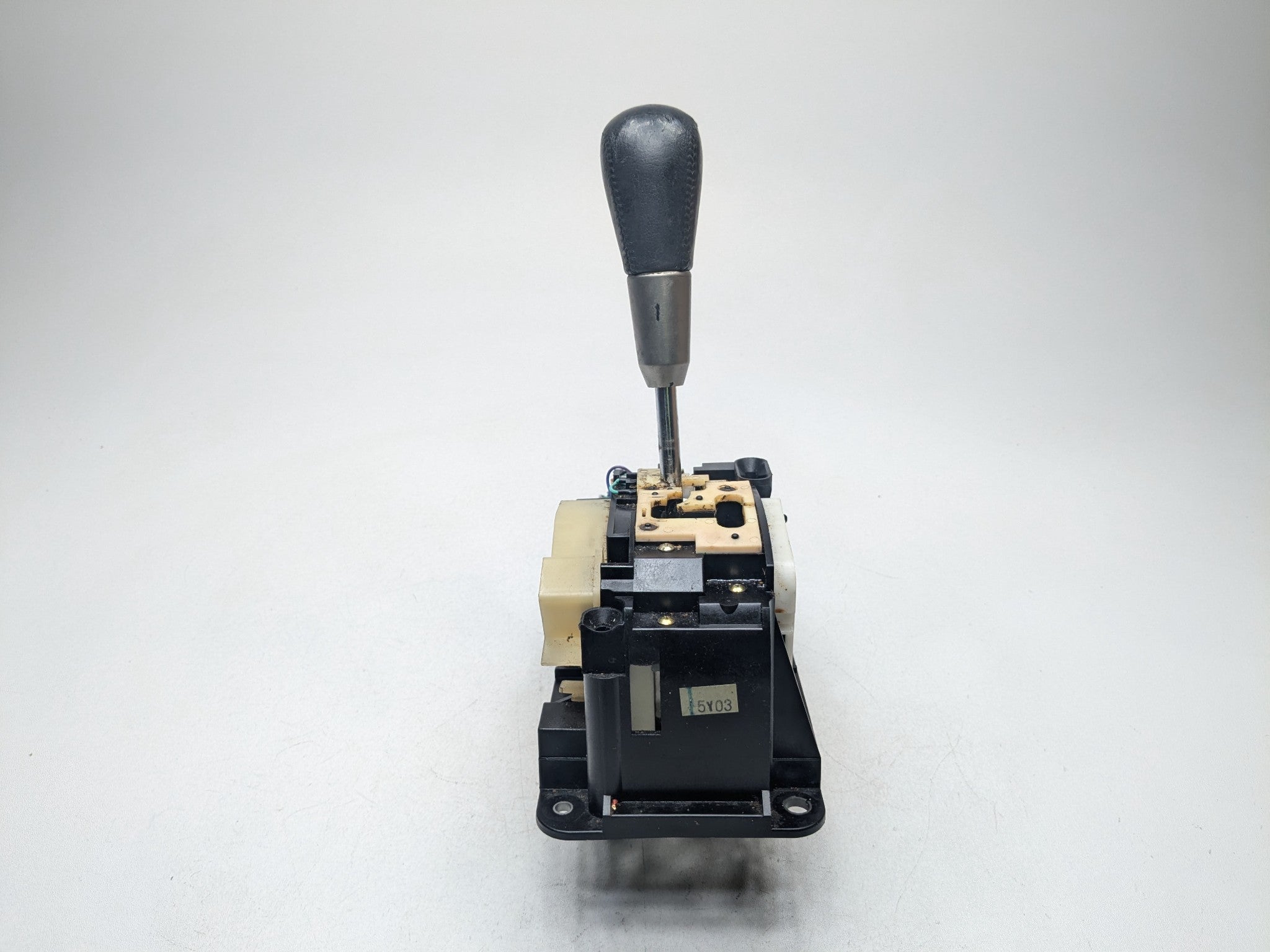 2004 - 2006 OEM NISSAN MAXIMA AUTOMATIC TRANSMISSION GEAR FLOOR SHIFTER LEVER