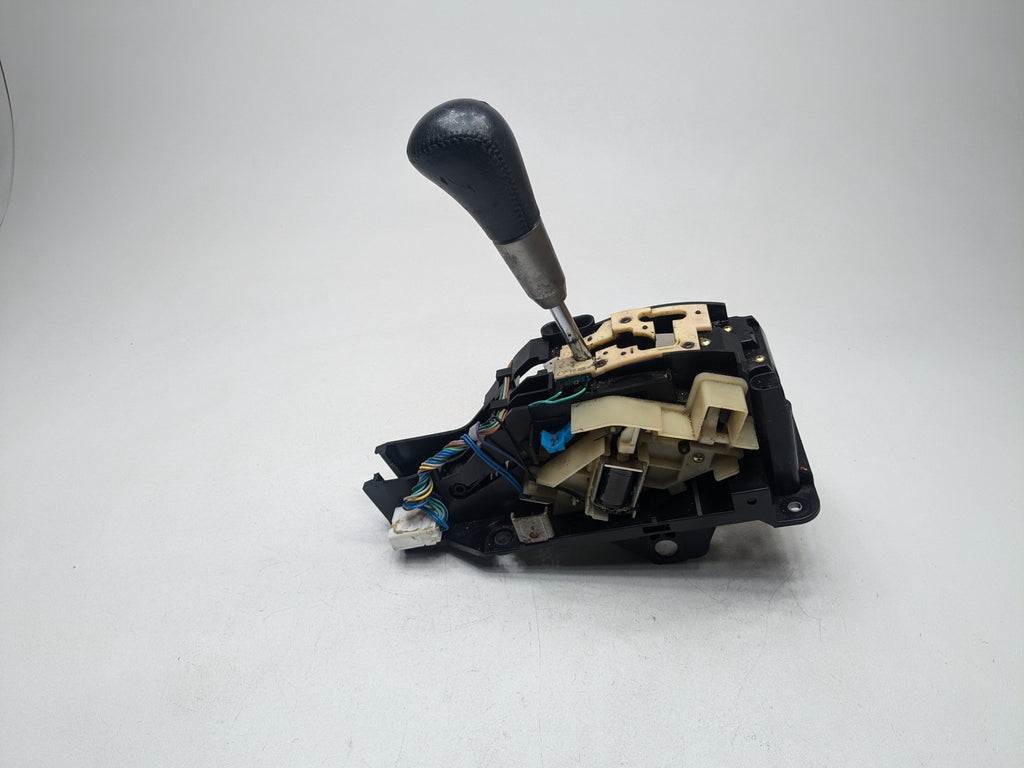 2004 - 2006 OEM NISSAN MAXIMA AUTOMATIC TRANSMISSION GEAR FLOOR SHIFTER LEVER