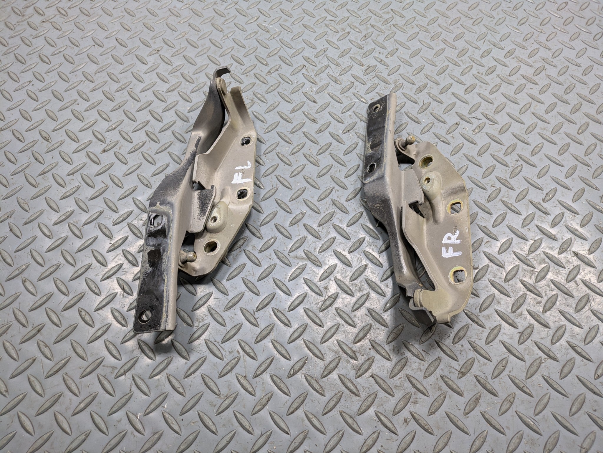 2004 - 2006 OEM NISSAN MAXIMA FRONT LEFT AND RIGHT SIDE HOOD HINGE SUPPORT SET