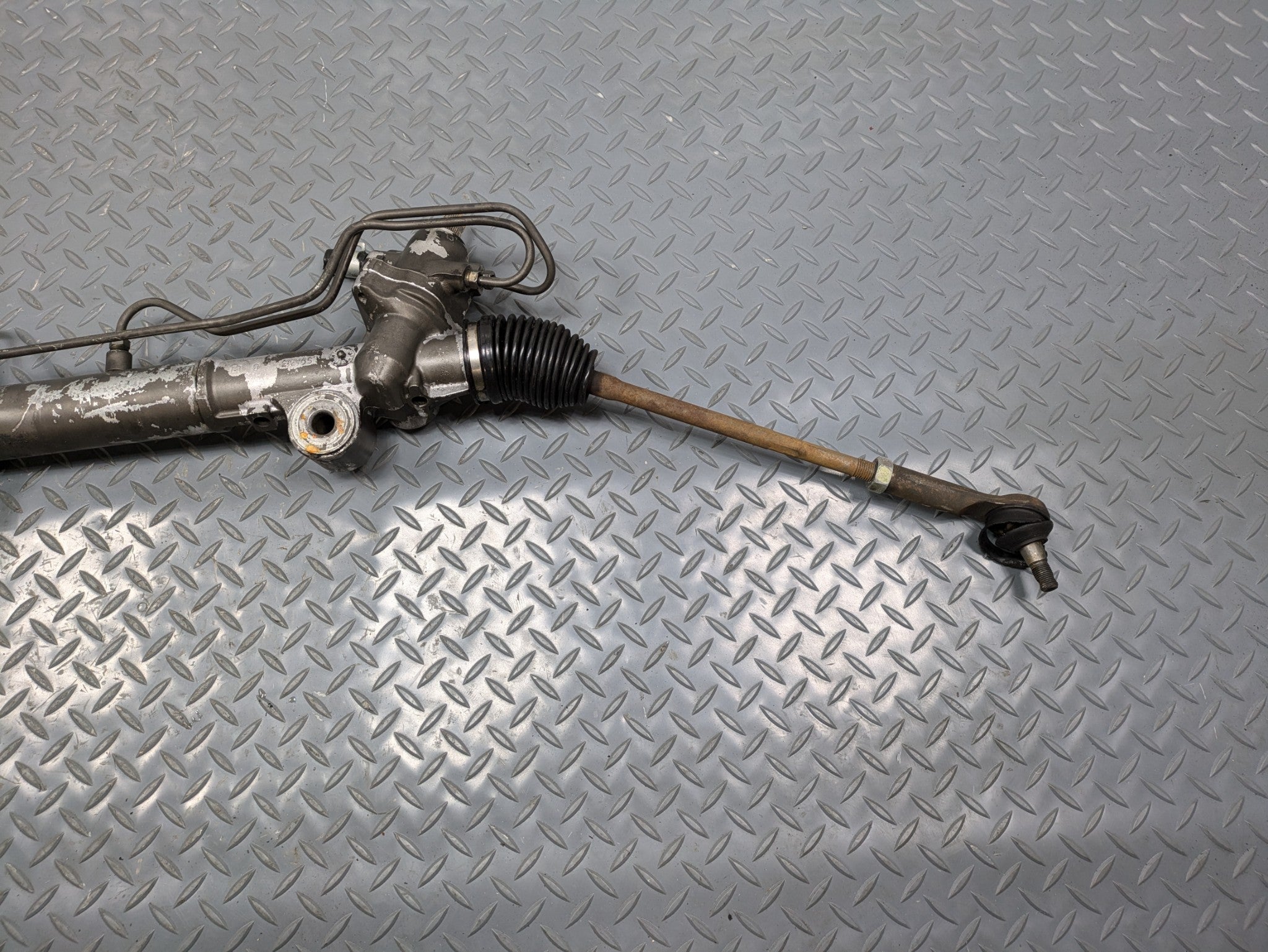 2004 - 2006 OEM NISSAN MAXIMA POWER STEERING GEAR RACK AND PINION ASSEMBLY