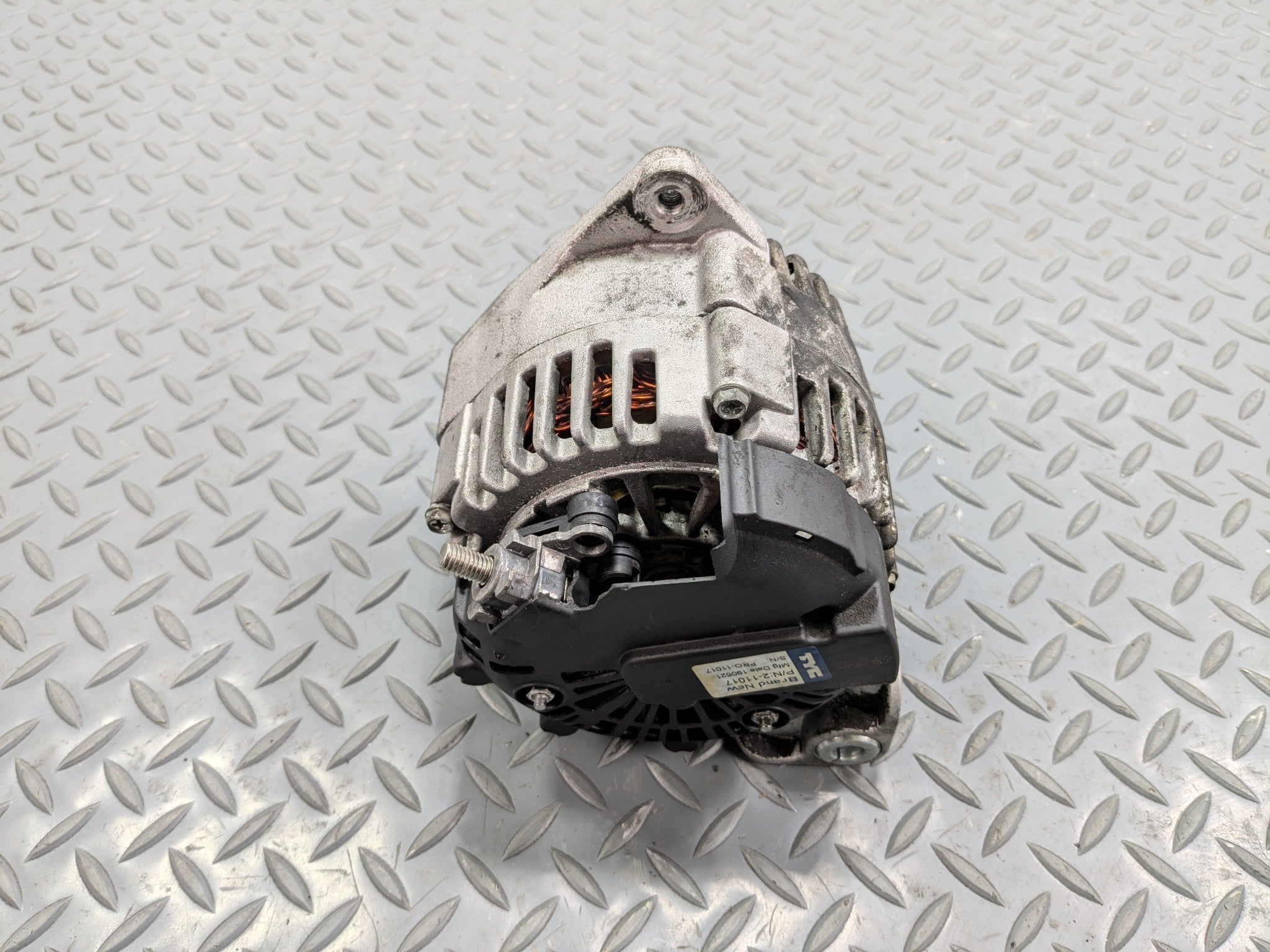 2004 - 2006 OEM NISSAN MAXIMA POWER GENERATOR ENGINE MOTOR ALTERNATOR