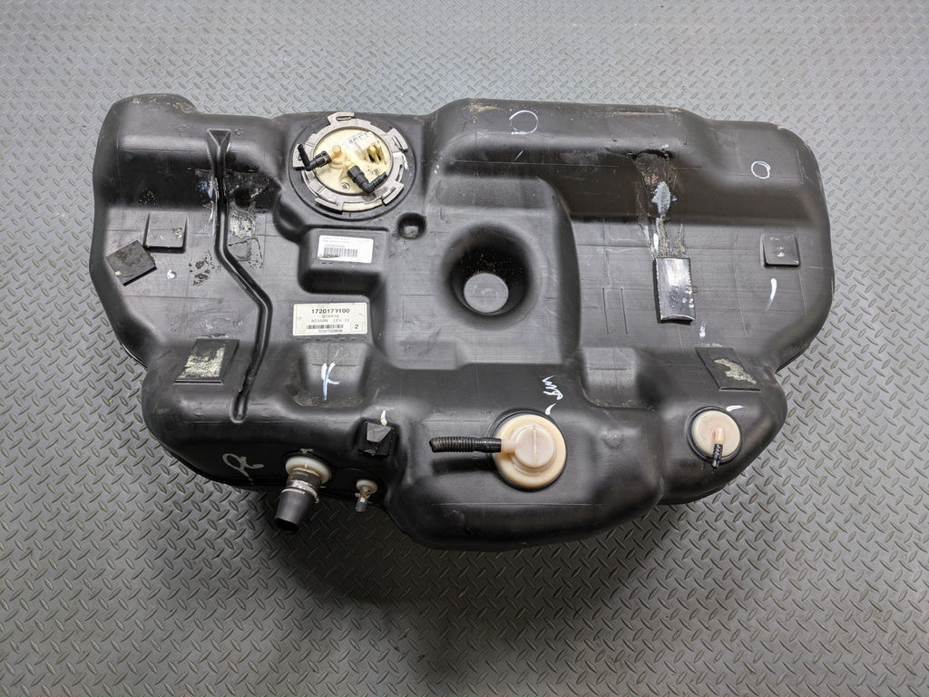 2004 - 2006 OEM NISSAN MAXIMA GAS FUEL TANK RESERVOIR ASSEMBLY 20 GAL