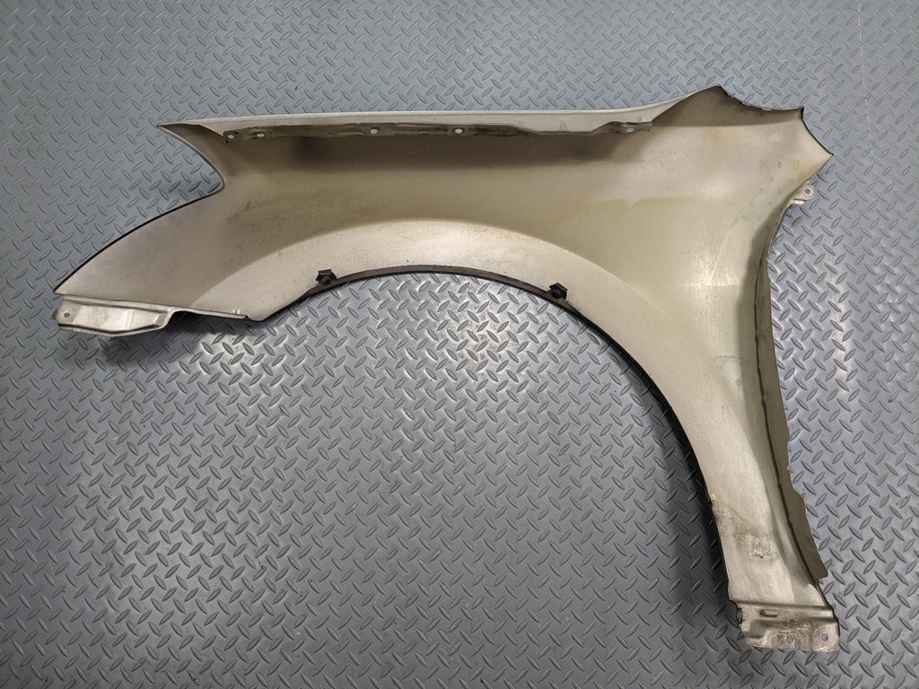 04 - 06 OEM NISSAN MAXIMA FRONT RIGHT PASSENGER SIDE FENDER COVER PANEL ASSEMBLY