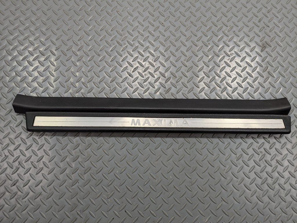 2004 - 2006 OEM NISSAN MAXIMA FRONT LEFT DRIVER SIDE INTERIOR SCUFF TRIM PLATE