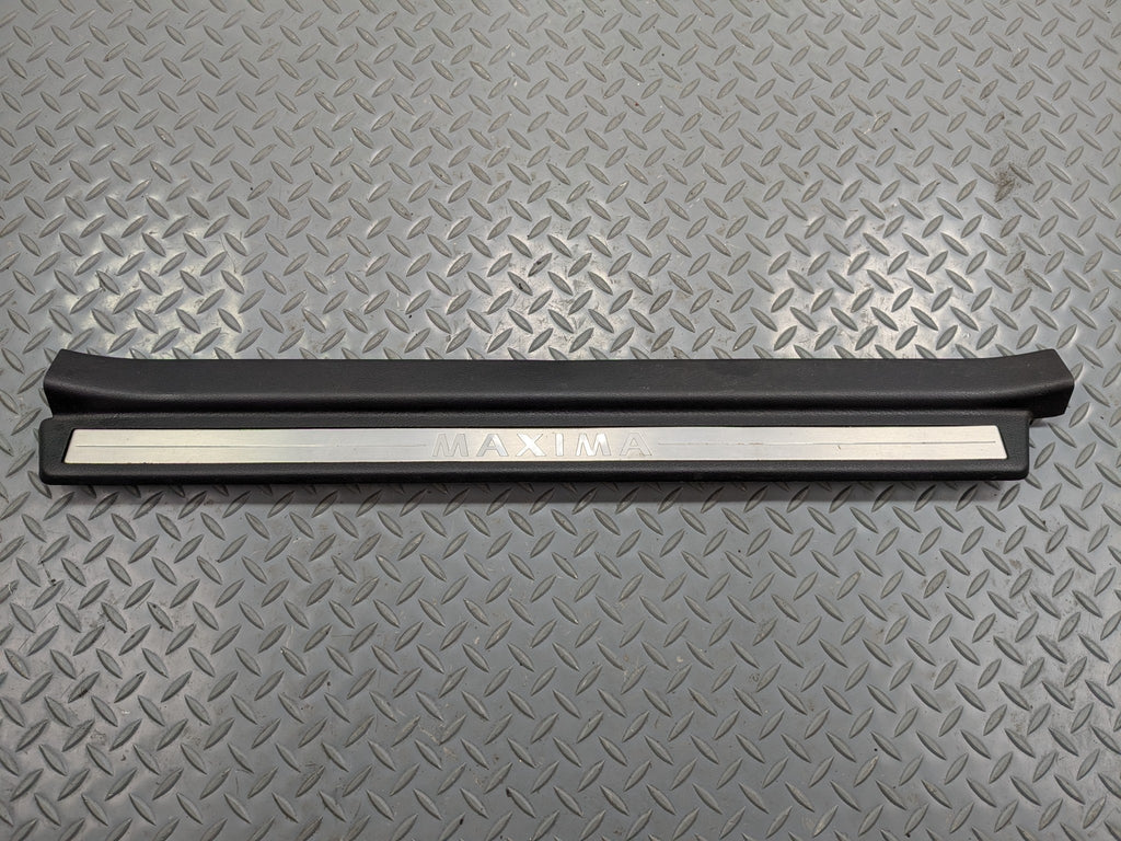 2004 - 2006 OEM NISSAN MAXIMA FRONT RIGHT SIDE INTERIOR SCUFF TRIM PLATE