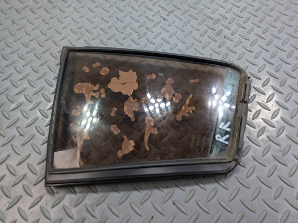 2004 - 2006 OEM NISSAN MAXIMA REAR RIGHT PASSENGER SIDE DOOR VENT WINDOW GLASS