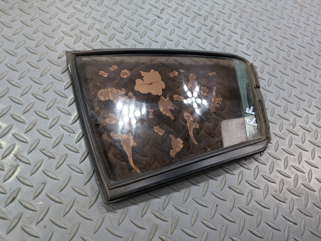 2004 - 2006 OEM NISSAN MAXIMA REAR RIGHT PASSENGER SIDE DOOR VENT WINDOW GLASS