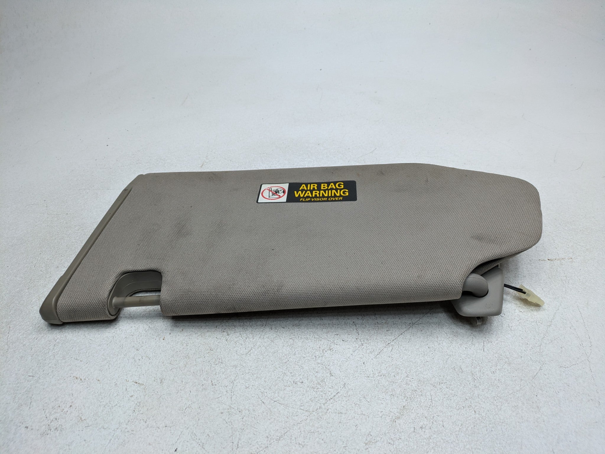 04 - 06 OEM NISSAN MAXIMA RIGHT PASSENGER SIDE SUN VISOR ILLUMINATED GRAY CLOTH