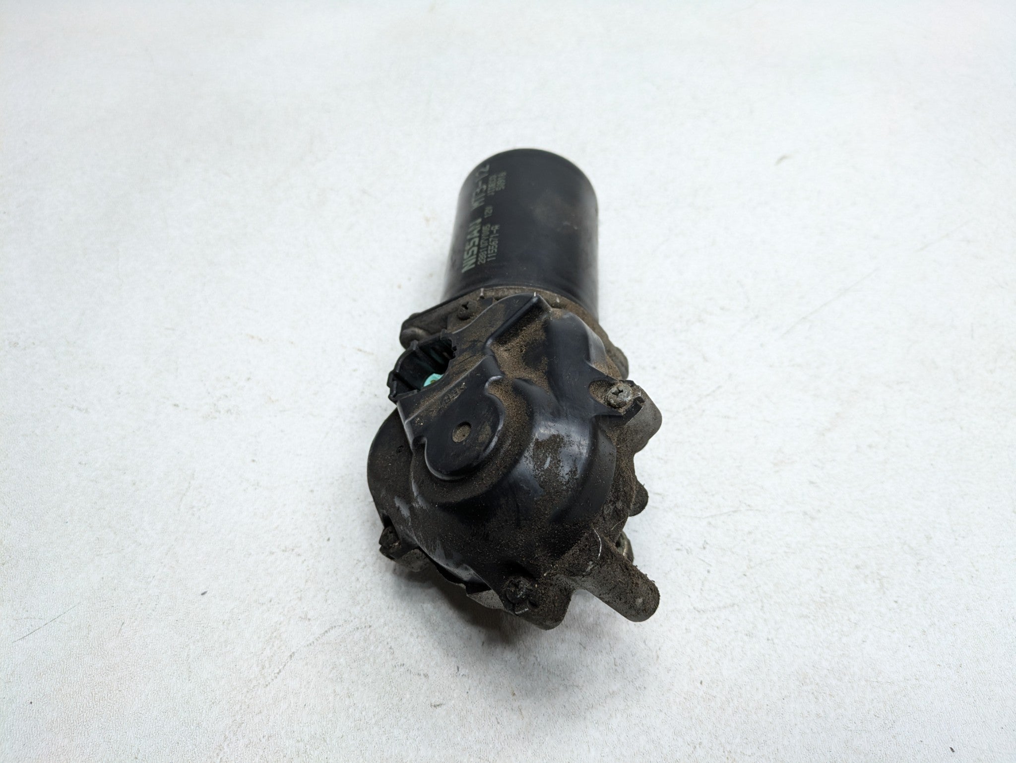 2004 - 2006 OEM NISSAN MAXIMA FRONT SIDE WINDSHIELD WIPER MOTOR ASSEMBLY