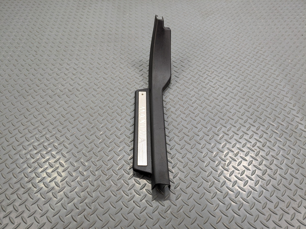2004 - 2006 OEM NISSAN MAXIMA REAR RIGHT SIDE DOOR SILL PLATE BLACK ASSEMBLY