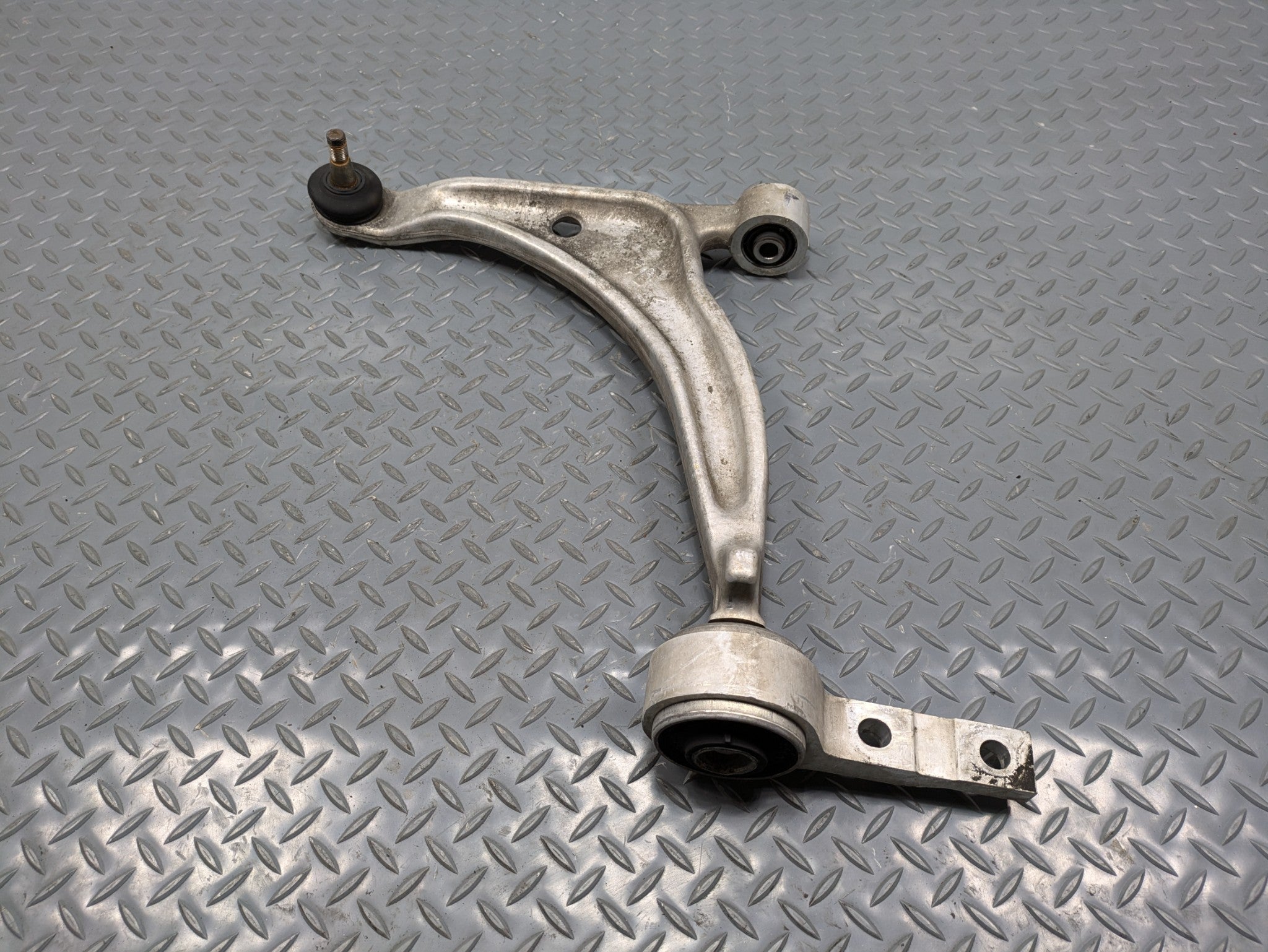 2004 - 2006 OEM NISSAN MAXIMA FRONT LEFT SIDE SUSPENSION LOWER CONTROL ARM