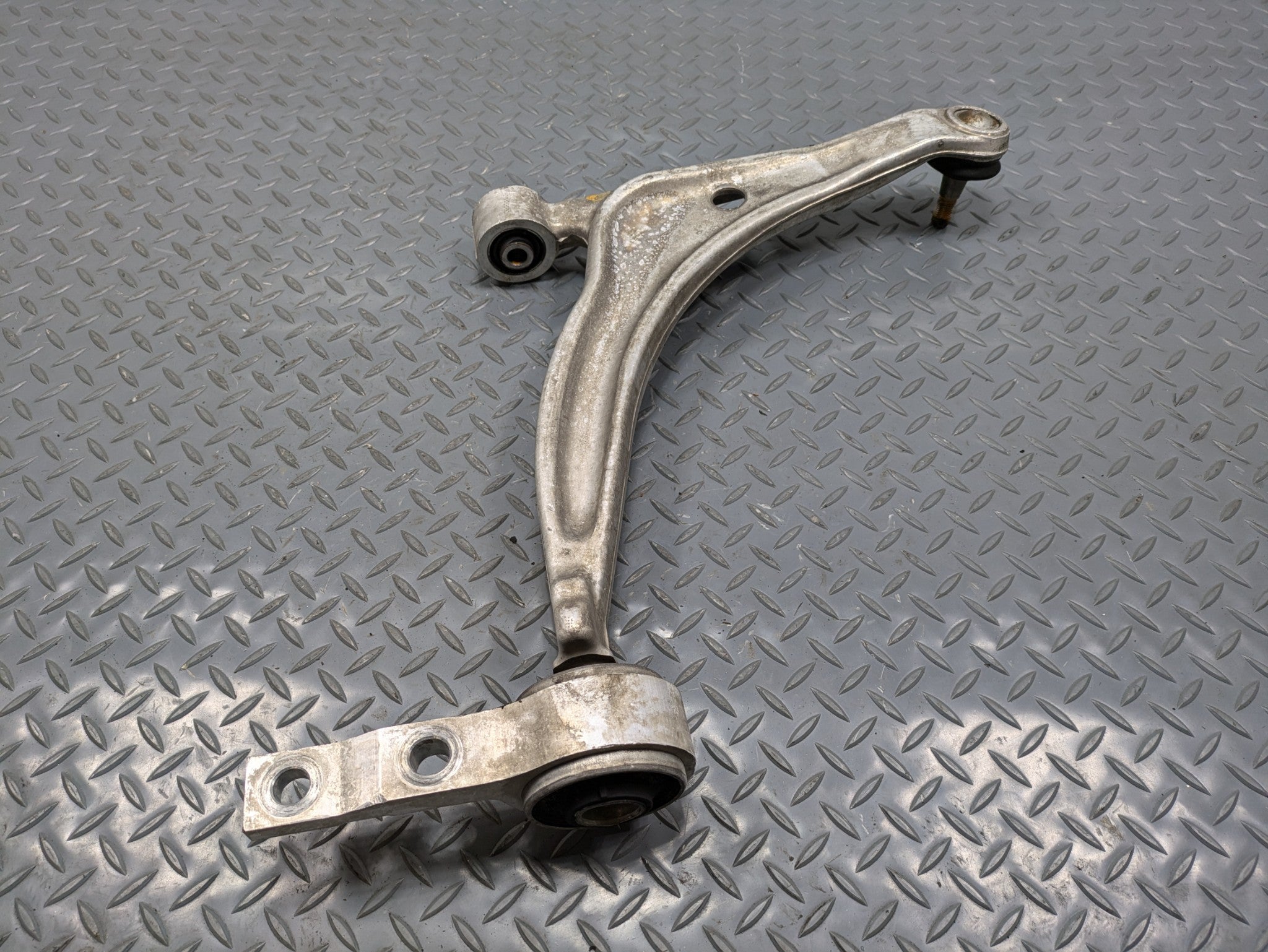 2004 - 2006 OEM NISSAN MAXIMA FRONT LEFT SIDE SUSPENSION LOWER CONTROL ARM