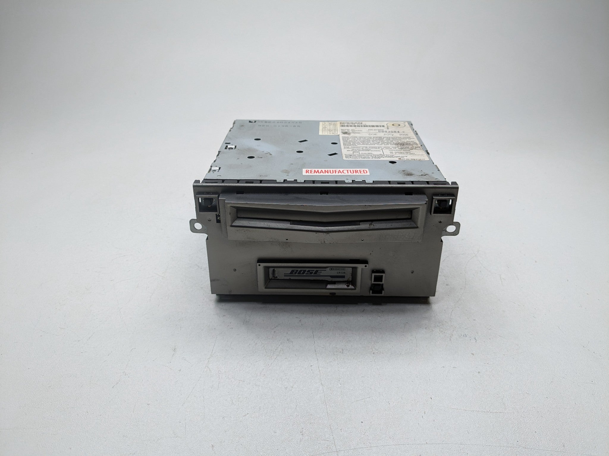 2004 - 2006 OEM NISSAN MAXIMA AUDIO AND VISUAL EQUIPMENT RADIO RECEIVER ASSEMBLY