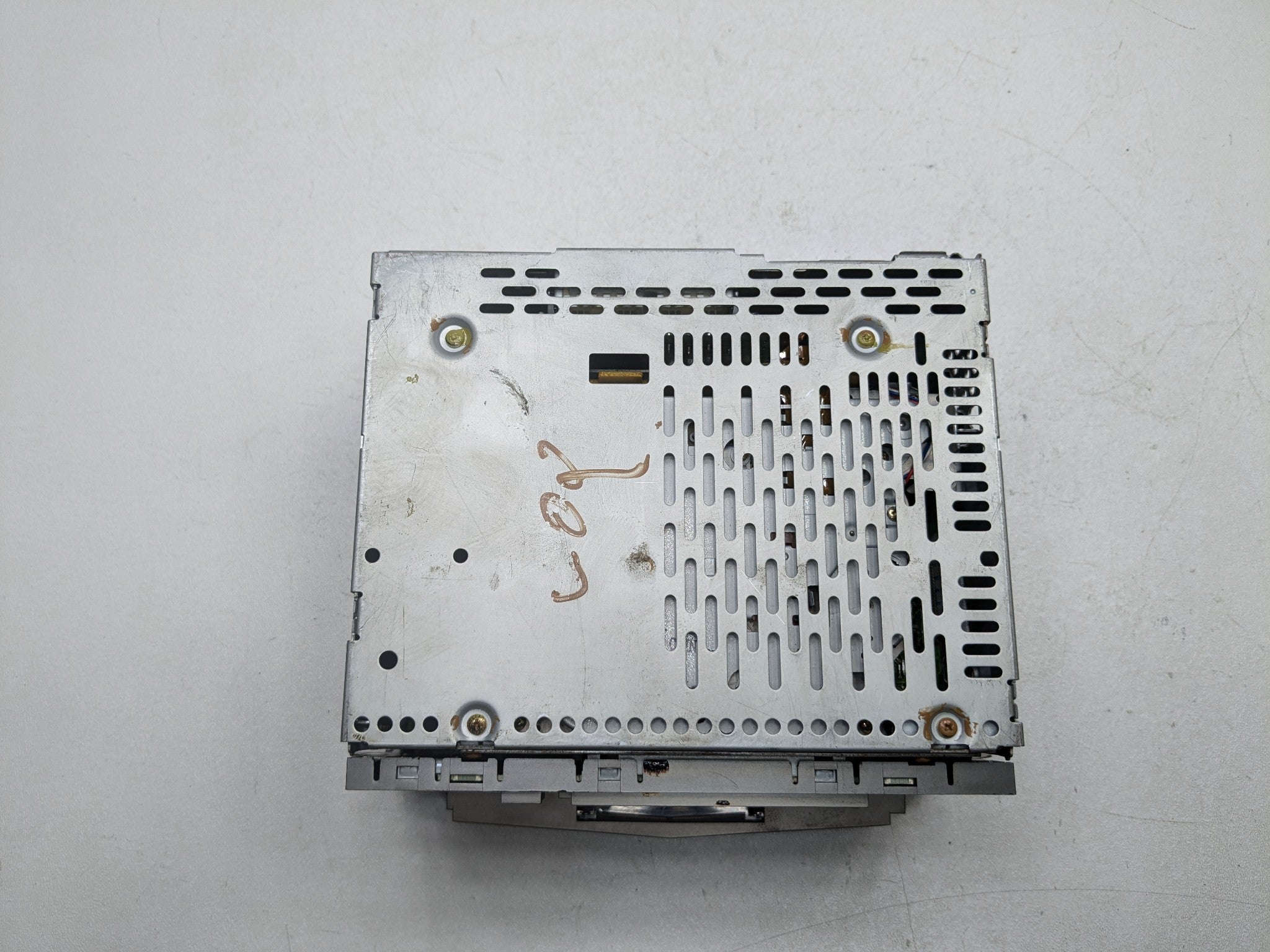 2004 - 2006 OEM NISSAN MAXIMA AUDIO AND VISUAL EQUIPMENT RADIO RECEIVER ASSEMBLY