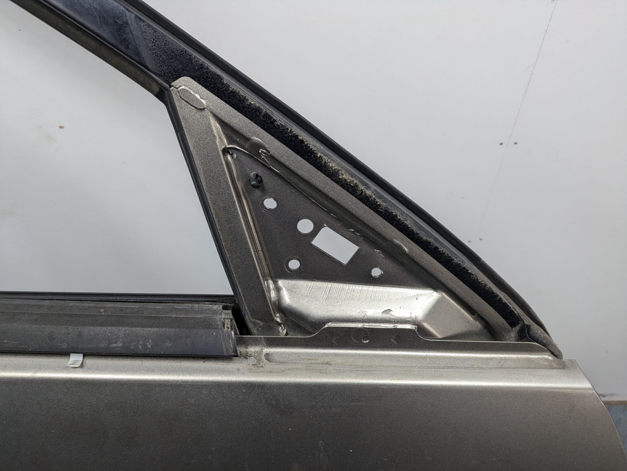 04 - 06 OEM NISSAN MAXIMA FRONT RIGHT PASSENGER SIDE DOOR SHELL PANEL ASSEMBLY