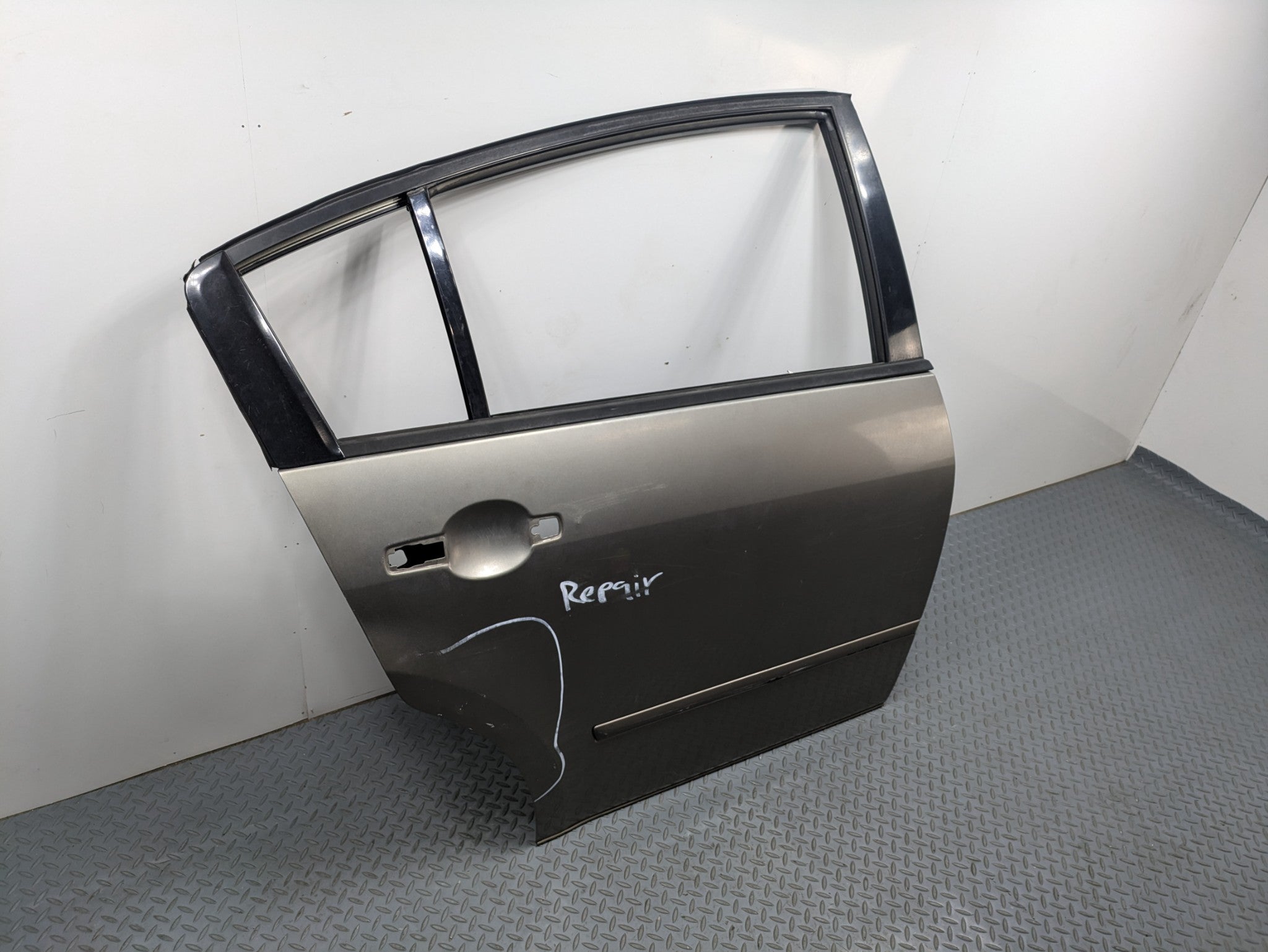 04 - 06 OEM NISSAN MAXIMA REAR RIGHT PASSENGER SIDE DOOR SHELL PANEL ASSEMBLY