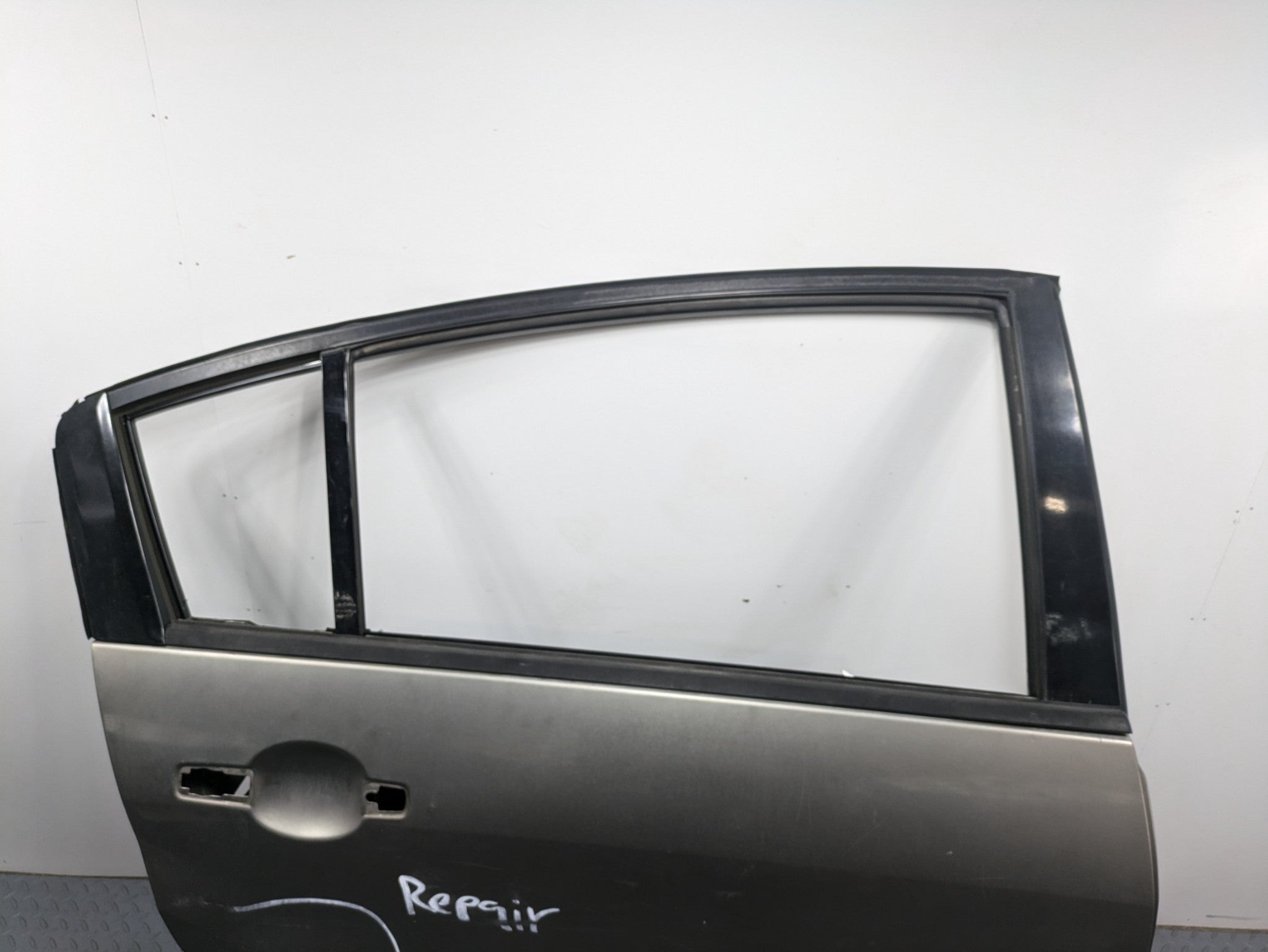 04 - 06 OEM NISSAN MAXIMA REAR RIGHT PASSENGER SIDE DOOR SHELL PANEL ASSEMBLY