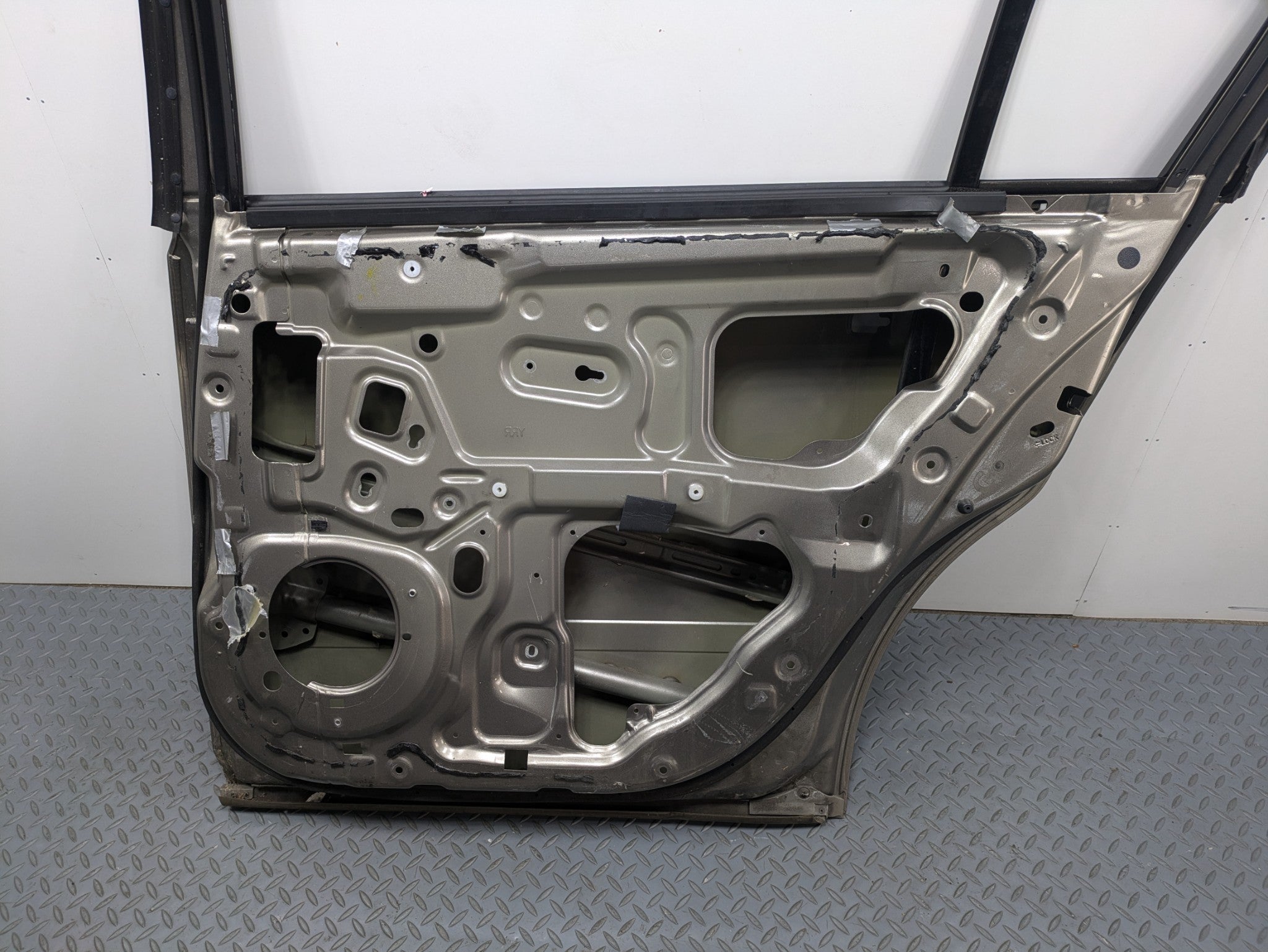 04 - 06 OEM NISSAN MAXIMA REAR RIGHT PASSENGER SIDE DOOR SHELL PANEL ASSEMBLY