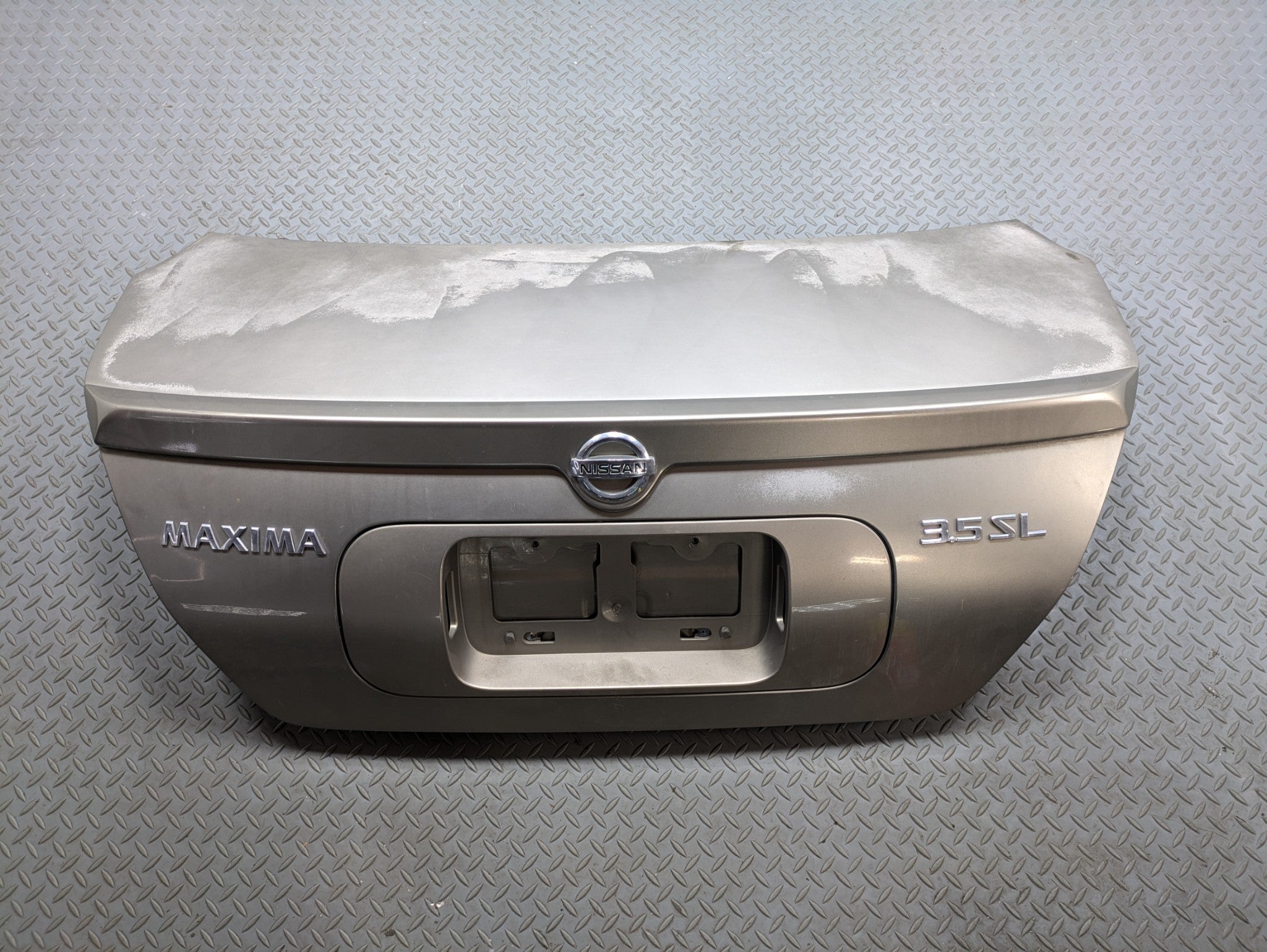 2004 - 2006 OEM NISSAN MAXIMA REAR TRUNK LID DOOR DECKLID PANEL WITH EMBLEM