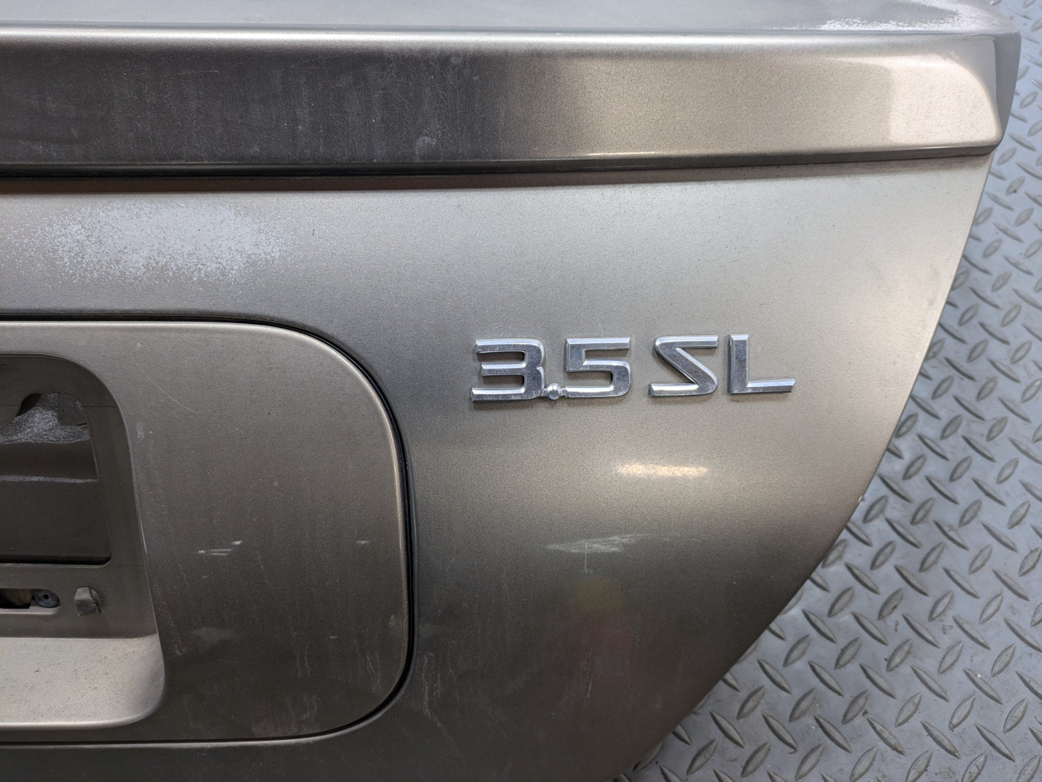 2004 - 2006 OEM NISSAN MAXIMA REAR TRUNK LID DOOR DECKLID PANEL WITH EMBLEM