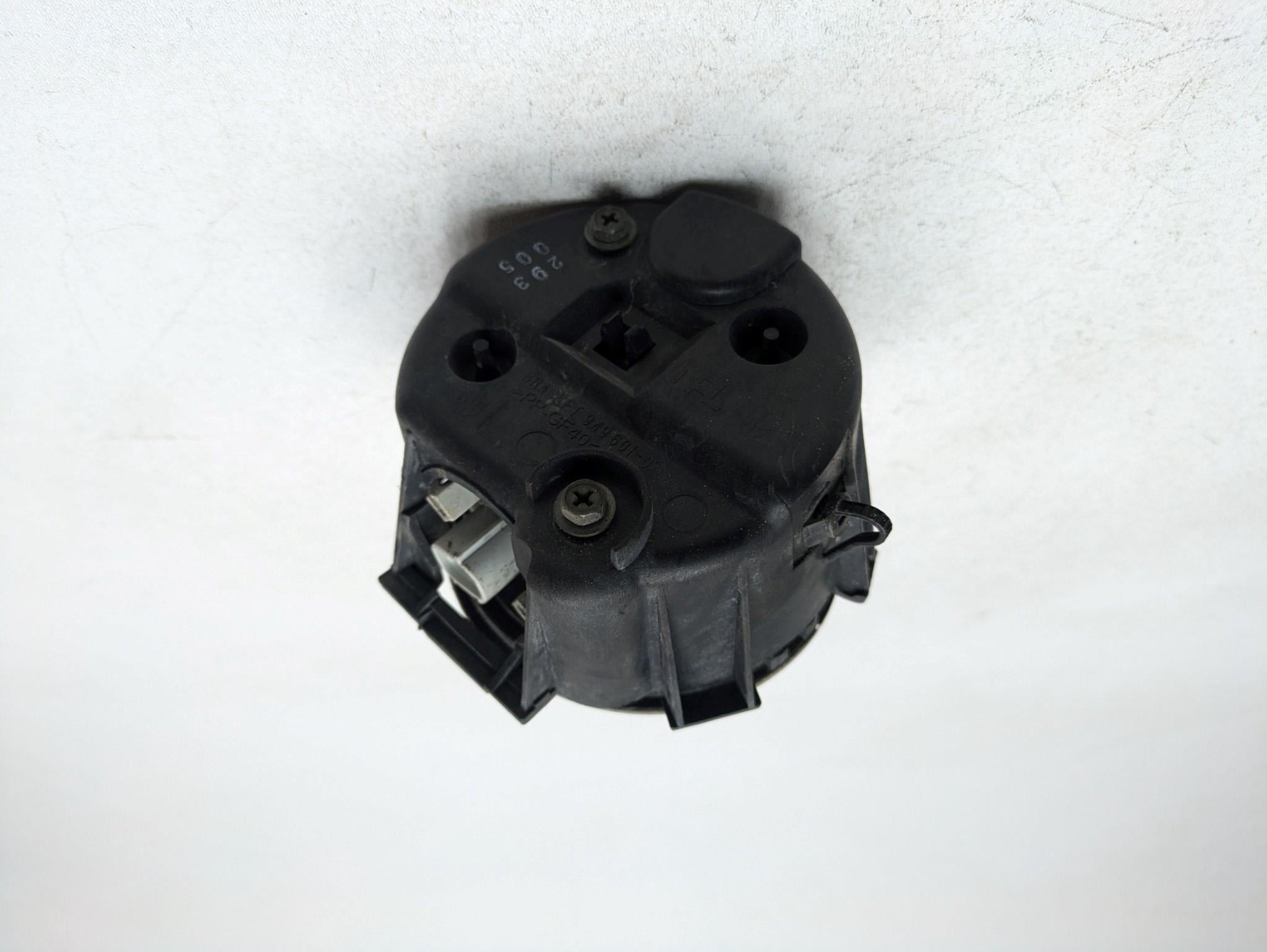 2004 - 2006 OEM NISSAN MAXIMA FRONT LEFT DRIVER SIDE FOG LIGHT LAMP ASSEMBLY