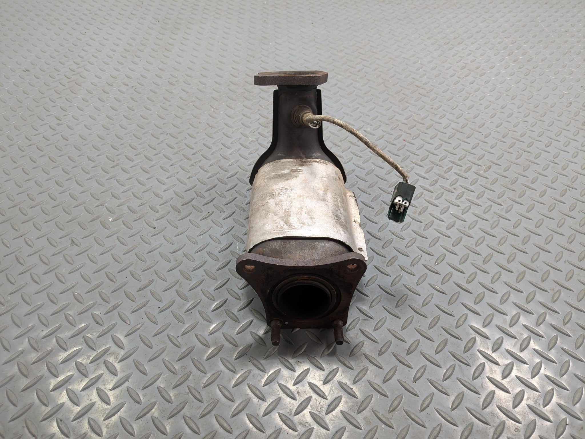 2004 - 2006 OEM NISSAN MAXIMA LEFT SIDE THREE WAY EXHAUST MANIFOLD