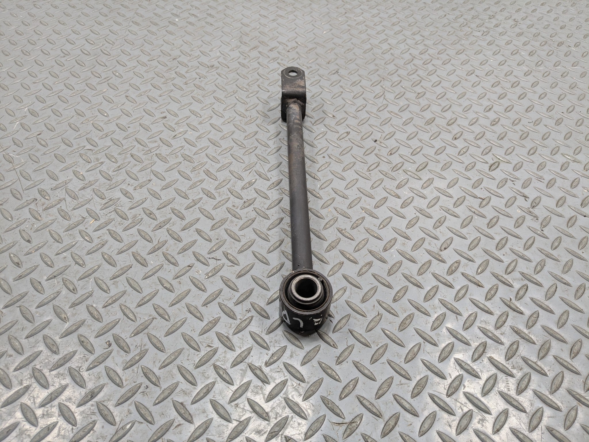 2004 - 2006 OEM NISSAN MAXIMA REAR LEFT DRIVER SIDE LOWER CONTROL TRAILING ARM