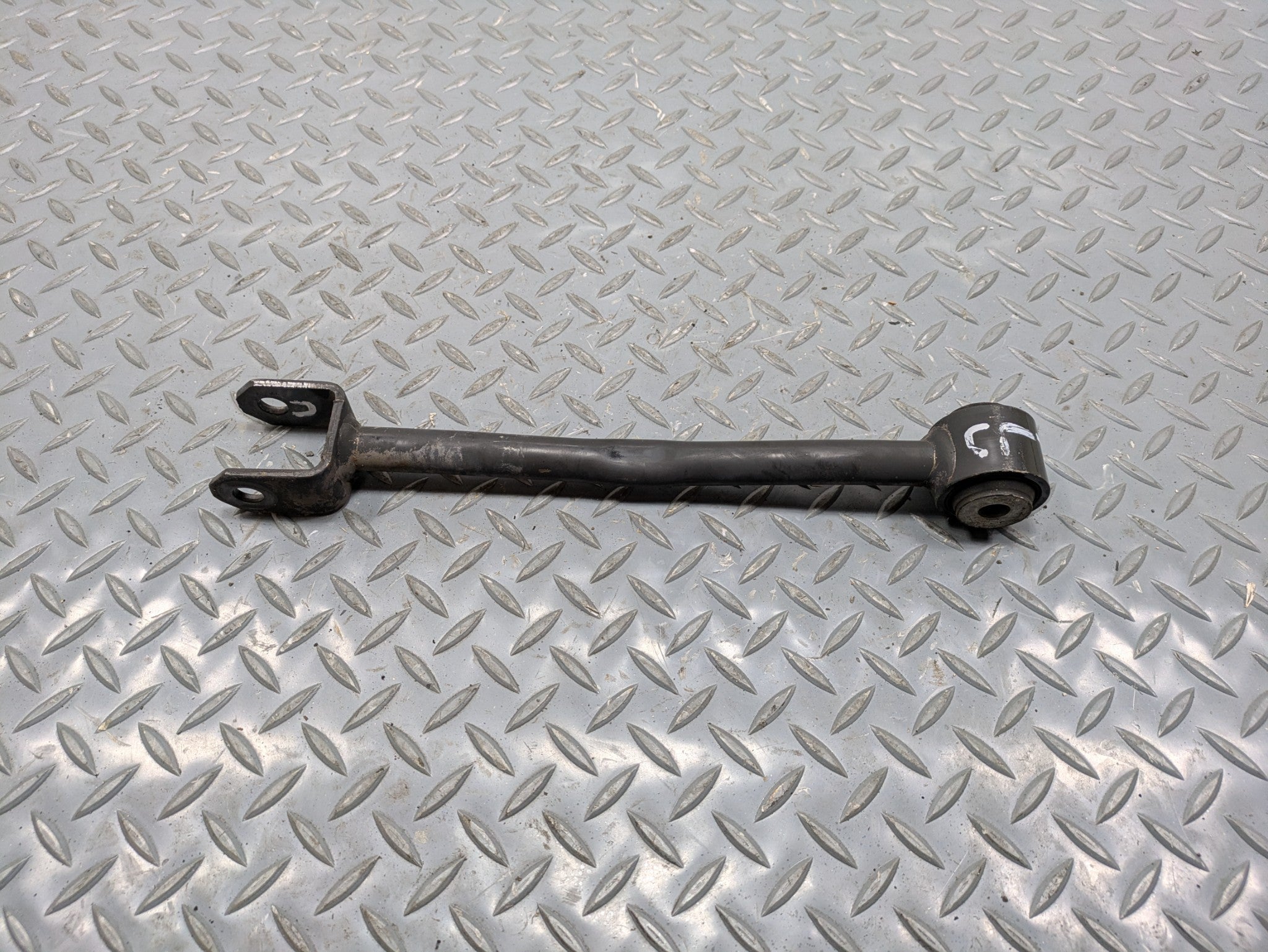 04 - 06 OEM NISSAN MAXIMA REAR LEFT SIDE SUSPENSION LOWER FORWARD CONTROL ARM