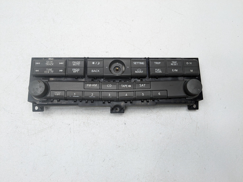 04 - 06 OEM NISSAN MAXIMA FRONT DASH RADIO AUDIO CONTROL SWITCH PANEL ASSEMBLY