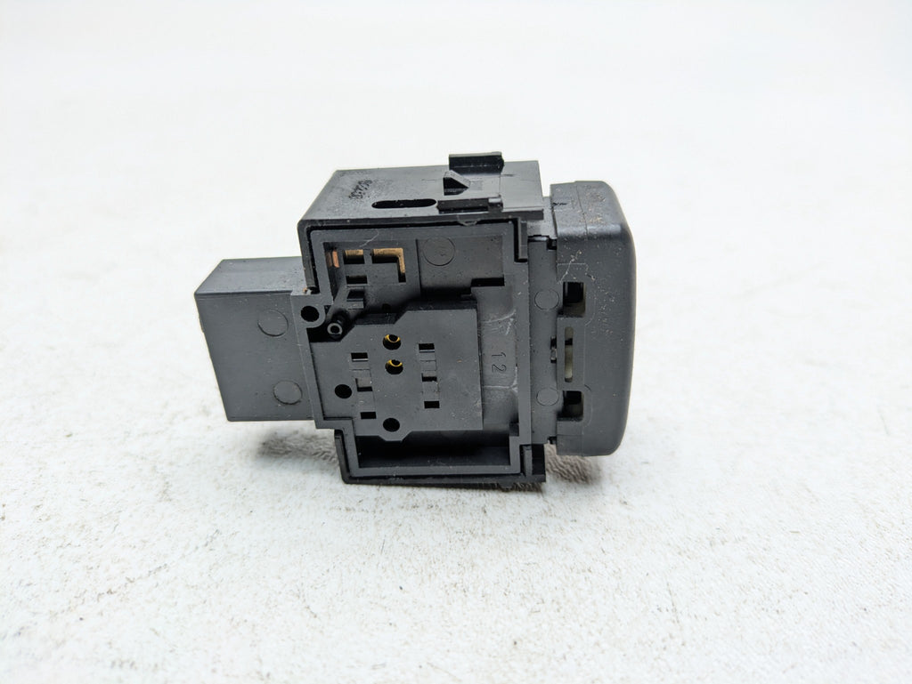 2004 - 2006 OEM NISSAN MAXIMA TRACTION CONTROL TCS BUTTON SWITCH ASSEMBLY