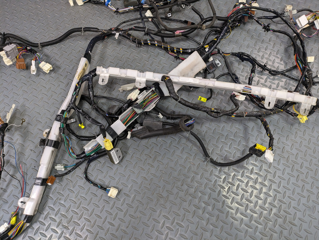2004 - 2006 OEM NISSAN MAXIMA INTERIOR BODY WIRE HARNESS CABLE AND CONNECTOR