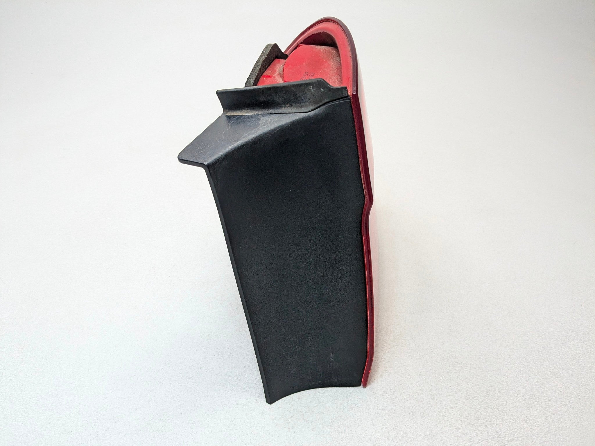2006 - 2008 OEM BMW 328I REAR RIGHT PASSENGER SIDE TAIL LIGHT ASSEMBLY