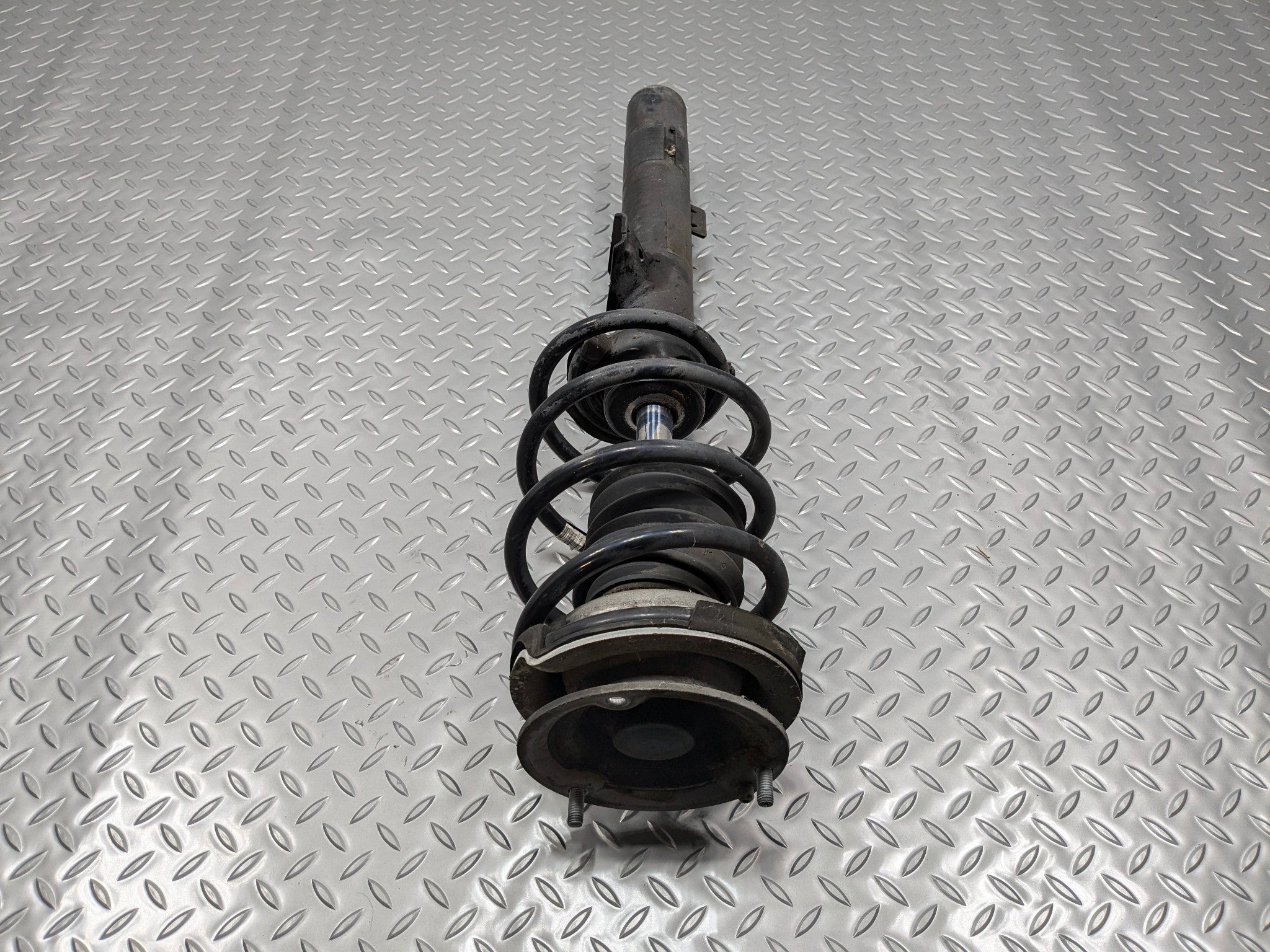 06 - 08 OEM BMW 328I FRONT RIGHT PASSENGER SIDE SHOCK STRUT ABSORBER ASSEMBLY