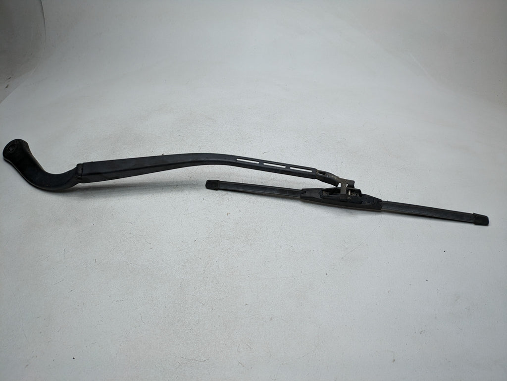 06 - 08 OEM BMW 328I FRONT RIGHT PASSENGER SIDE WINDSHIELD WIPER ARM WITH BLADE