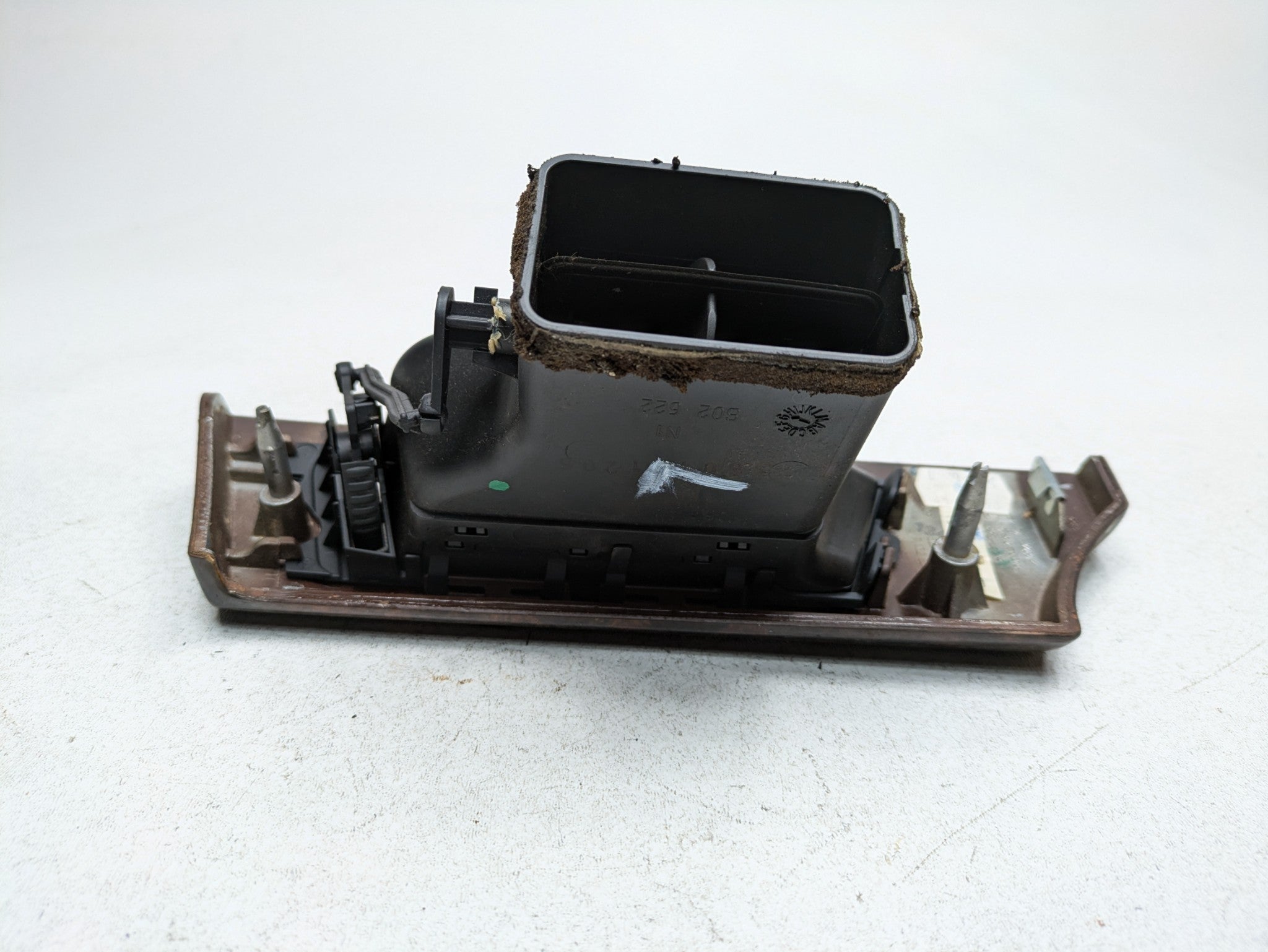 06 - 08 OEM BMW 328I FRONT LEFT SIDE DASH AIR CONDITIONER HEATER VENT ASSEMBLY