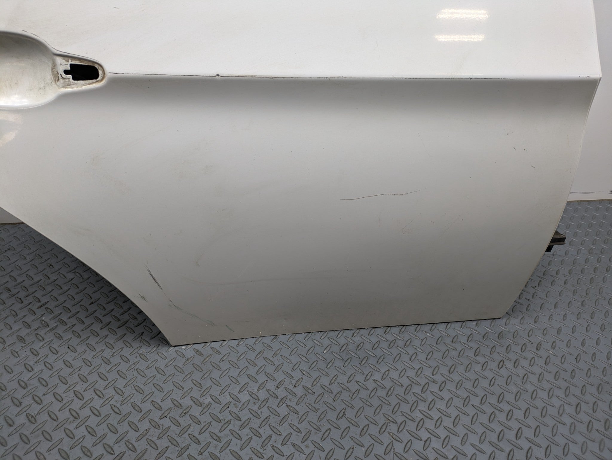 06 - 08 OEM BMW 328I REAR RIGHT PASSENGER SIDE DOOR SHELL PANEL WHITE ASSEMBLY