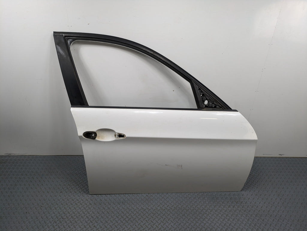 06 - 08 OEM BMW 328I FRONT RIGHT PASSENGER SIDE DOOR SHELL PANEL WHITE ASSEMBLY