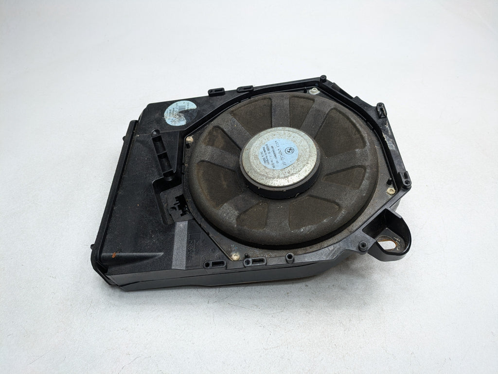 2006 - 2008 OEM BMW 328I AUDIO SOUND SPEAKER SUBWOOFER BASS BOX