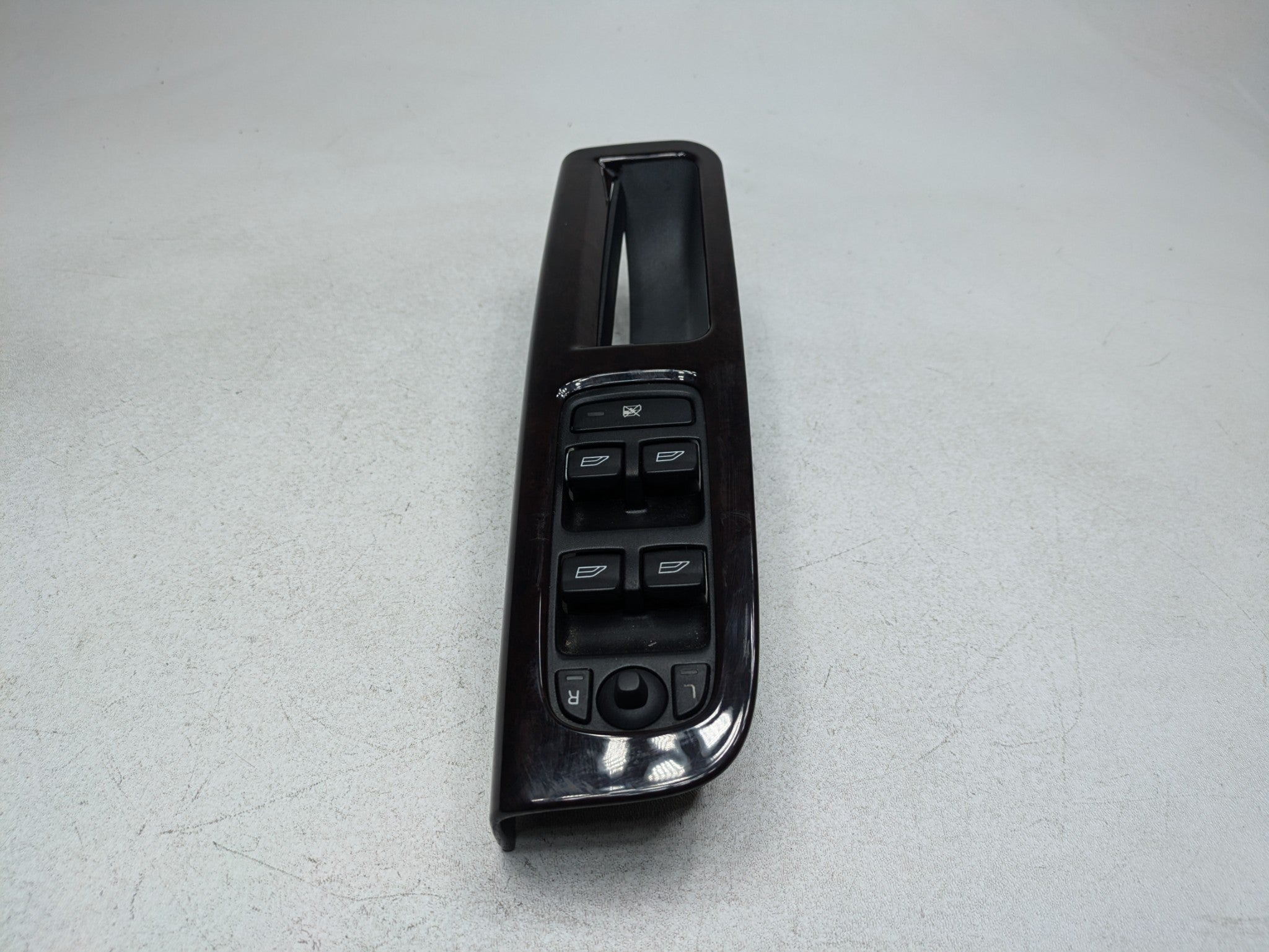 05 - 07 OEM VOLVO V50 FRONT LEFT DRIVER SIDE DOOR WINDOW MASTER SWITCH ASSEMBLY