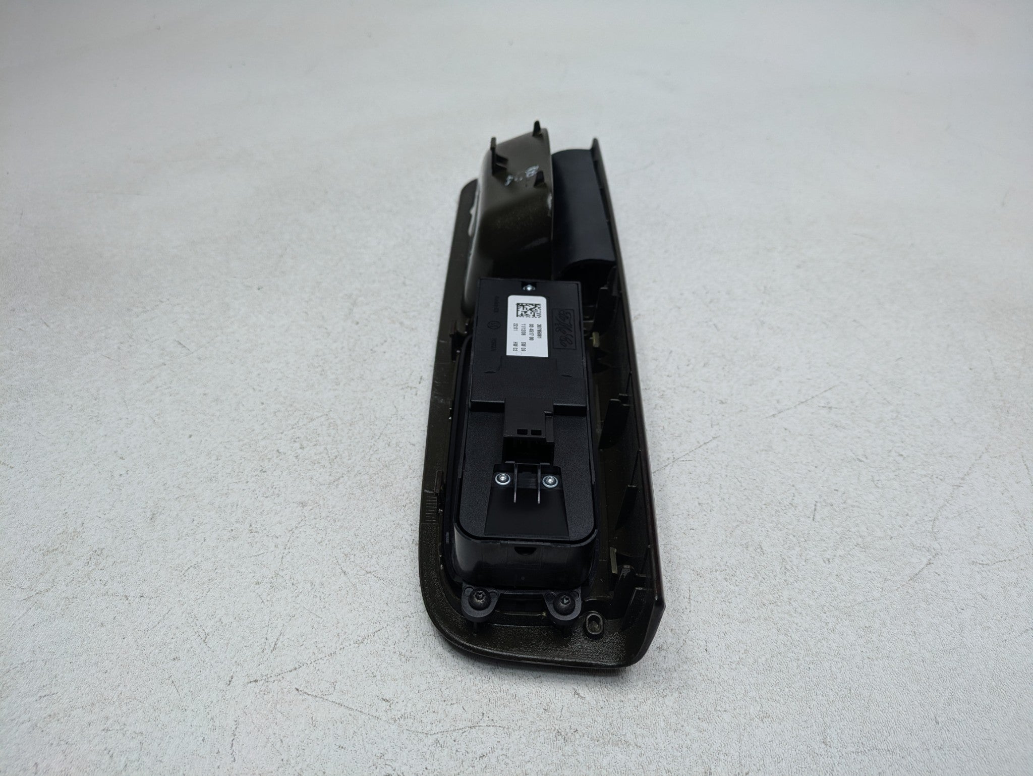 05 - 07 OEM VOLVO V50 FRONT LEFT DRIVER SIDE DOOR WINDOW MASTER SWITCH ASSEMBLY