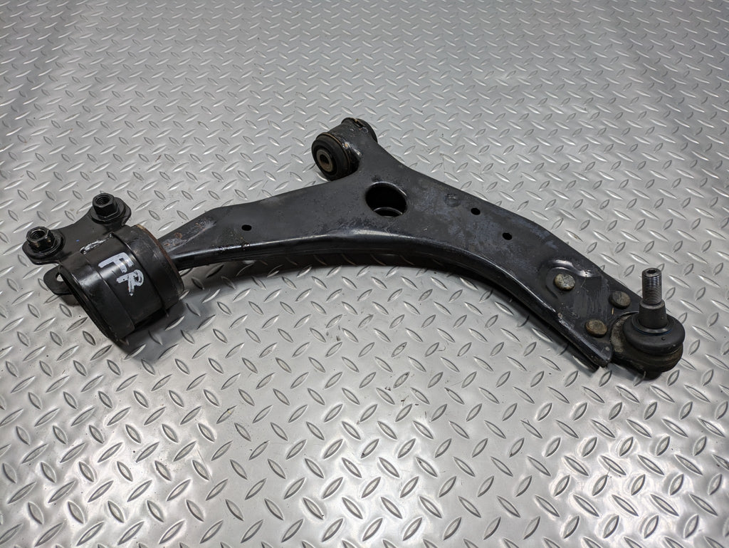 05 - 07 OEM VOLVO V50 FRONT RIGHT PASSENGER SIDE LOWER SUSPENSION CONTROL ARM