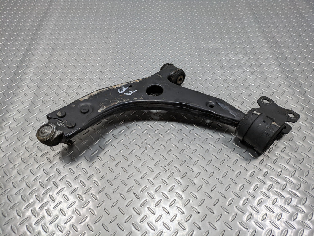 05 - 07 OEM VOLVO V50 FRONT RIGHT PASSENGER SIDE LOWER SUSPENSION CONTROL ARM