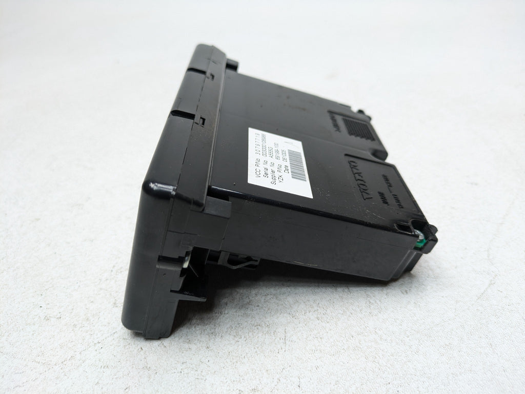 2005 - 2007 OEM VOLVO V50 AUDIO AND VISUAL EQUIPMENT INFORMATION DISPLAY SCREEN