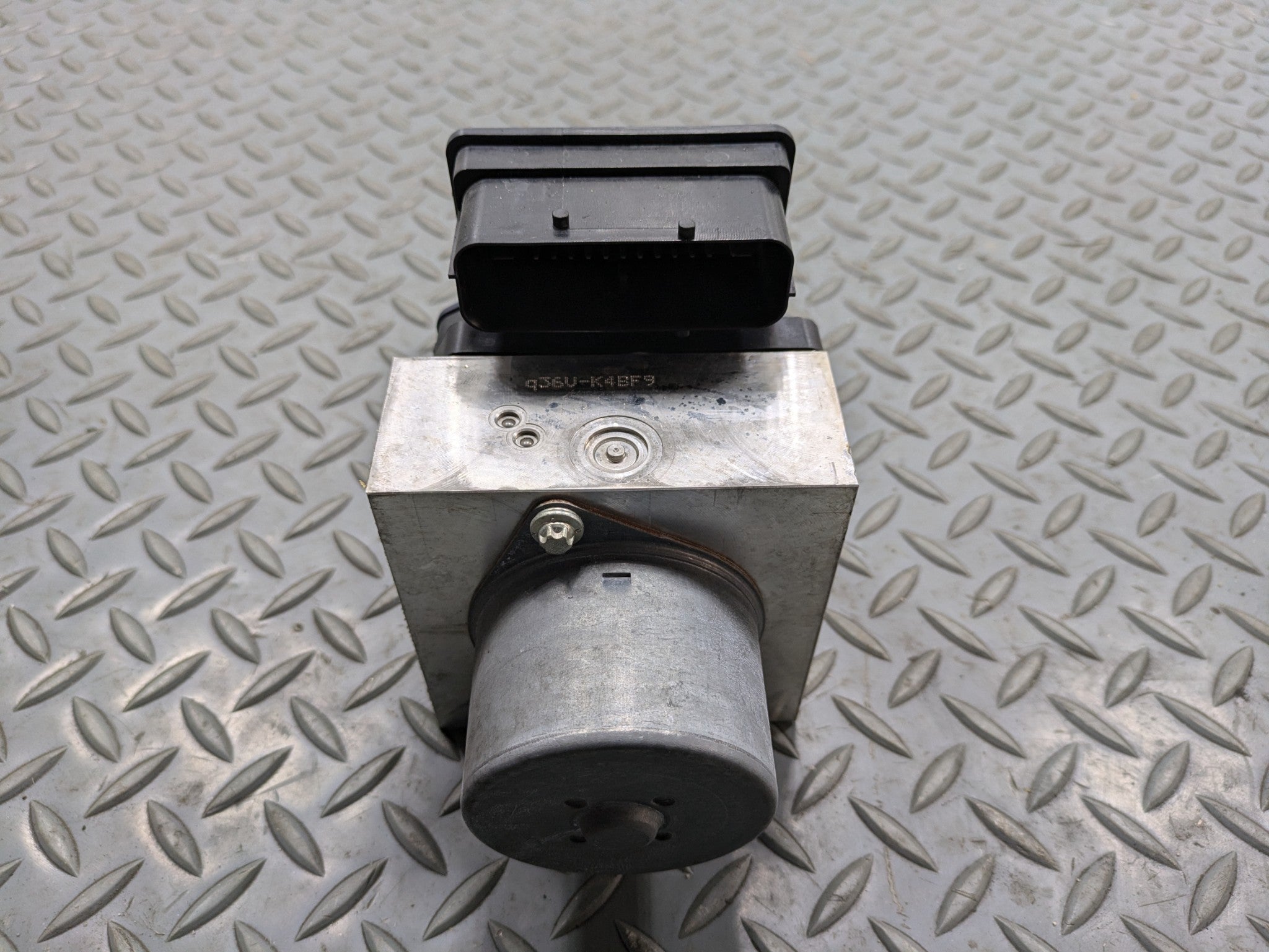 2009 - 2010 OEM MINI COOPER CONVERTIBLE ABS ANTI LOCK BRAKE PUMP MODULE UNIT