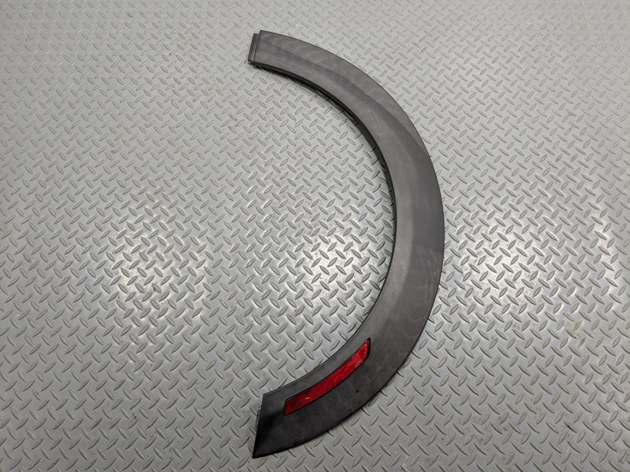 09 - 10 OEM MINI COOPER CONVERTIBLE REAR LEFT SIDE ARCH FENDER FLARE TRIM COVER