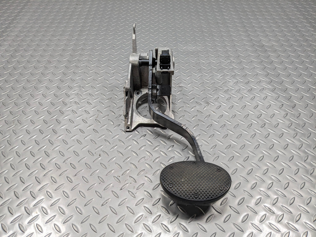 2009 - 2010 OEM MINI COOPER CONVERTIBLE COMPLETE FOOT STEP BRAKE PEDAL ASSEMBLY